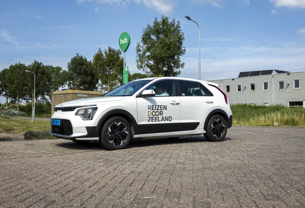 Auto van Reizen door Zeeland